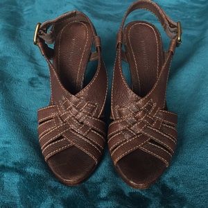 Banana Republic Shoes - Banana Republic high heels size 7 Banana Republic Shoes - Banana Republic high heels size 7